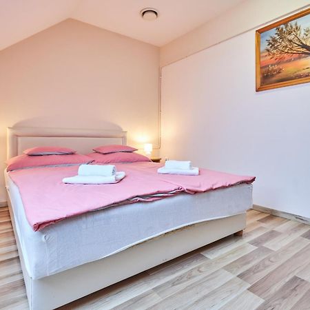 ADA Apartmanház Hajduszoboszlo Bagian luar foto