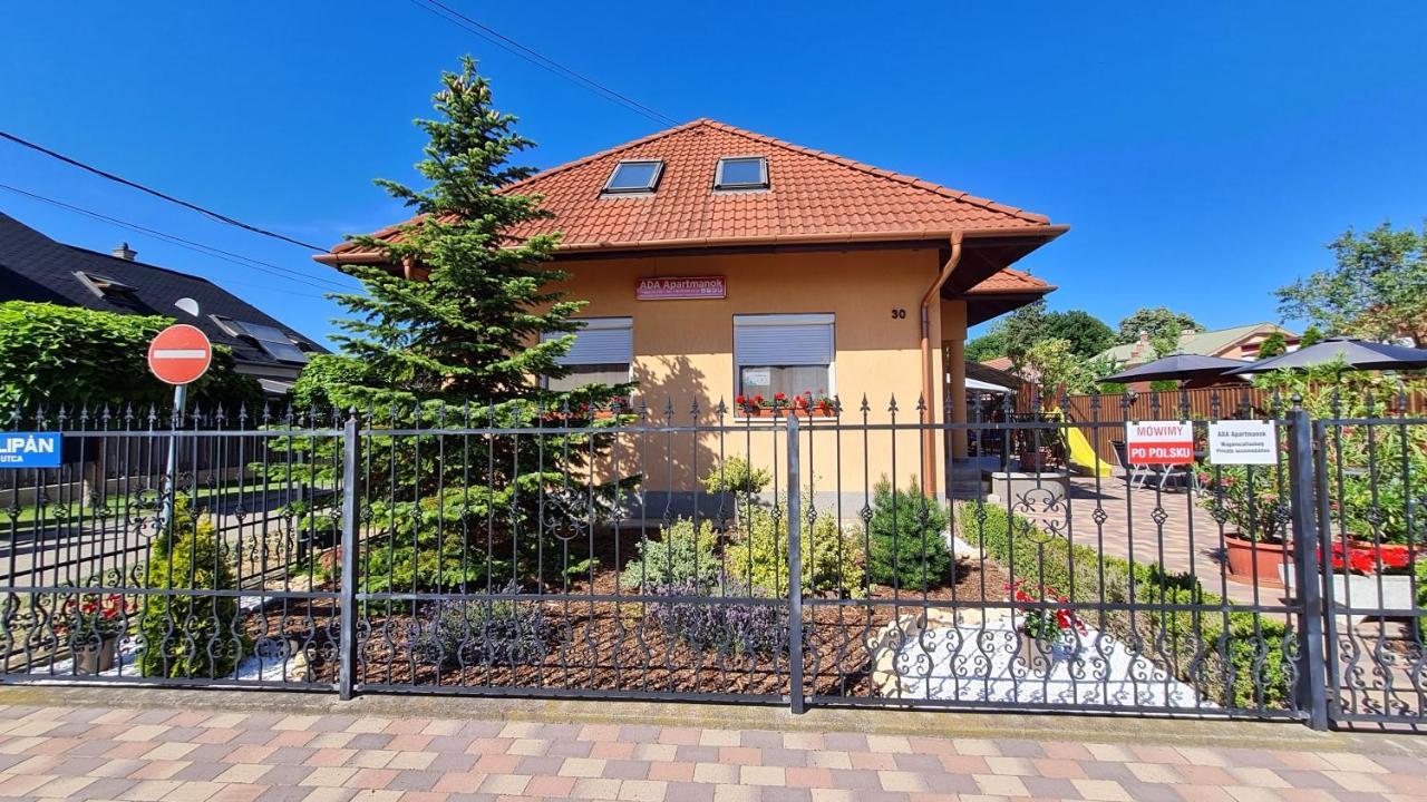 ADA Apartmanház Hajduszoboszlo Bagian luar foto