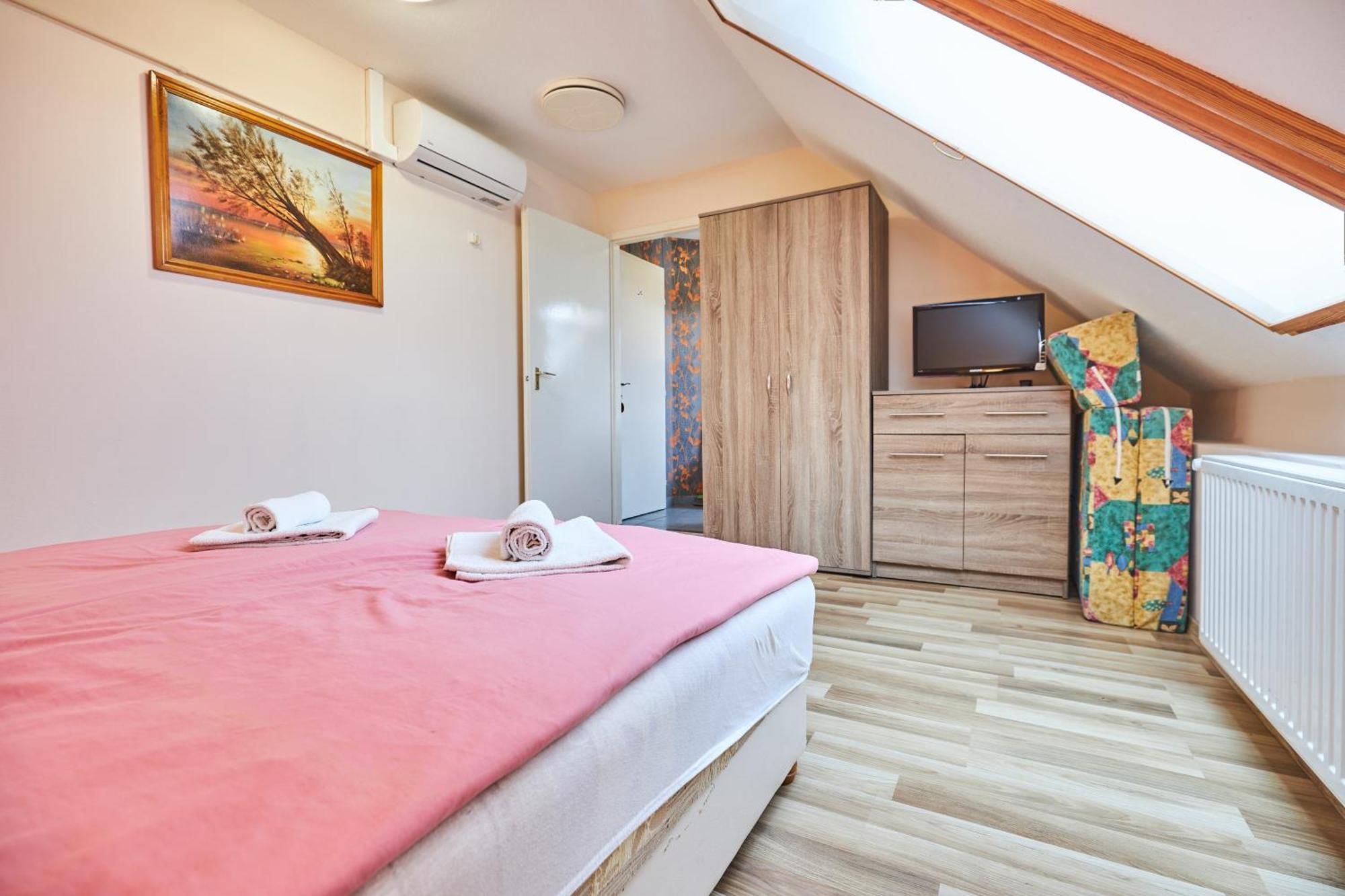 ADA Apartmanház Hajduszoboszlo Bagian luar foto
